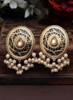     Yellow Party Wear Kundan Stud Earrings 